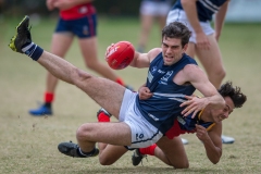 Photo-Journalism.Awarded.Highly-Commended.Graeme-Diggle.Holding-the-ball.S0168.U0155.I0681
