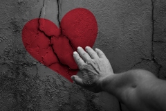 25_touch-my-broken-heart