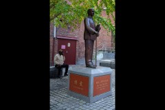 Chinatown Walk (Bob Clothier ©)