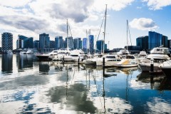 Docklands Walk (Peter Stuchbery ©)