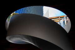 Docklands Walk (Jim Weatherill ©)