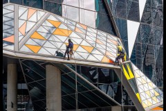 Docklands Walk (Ken Gosbell ©)