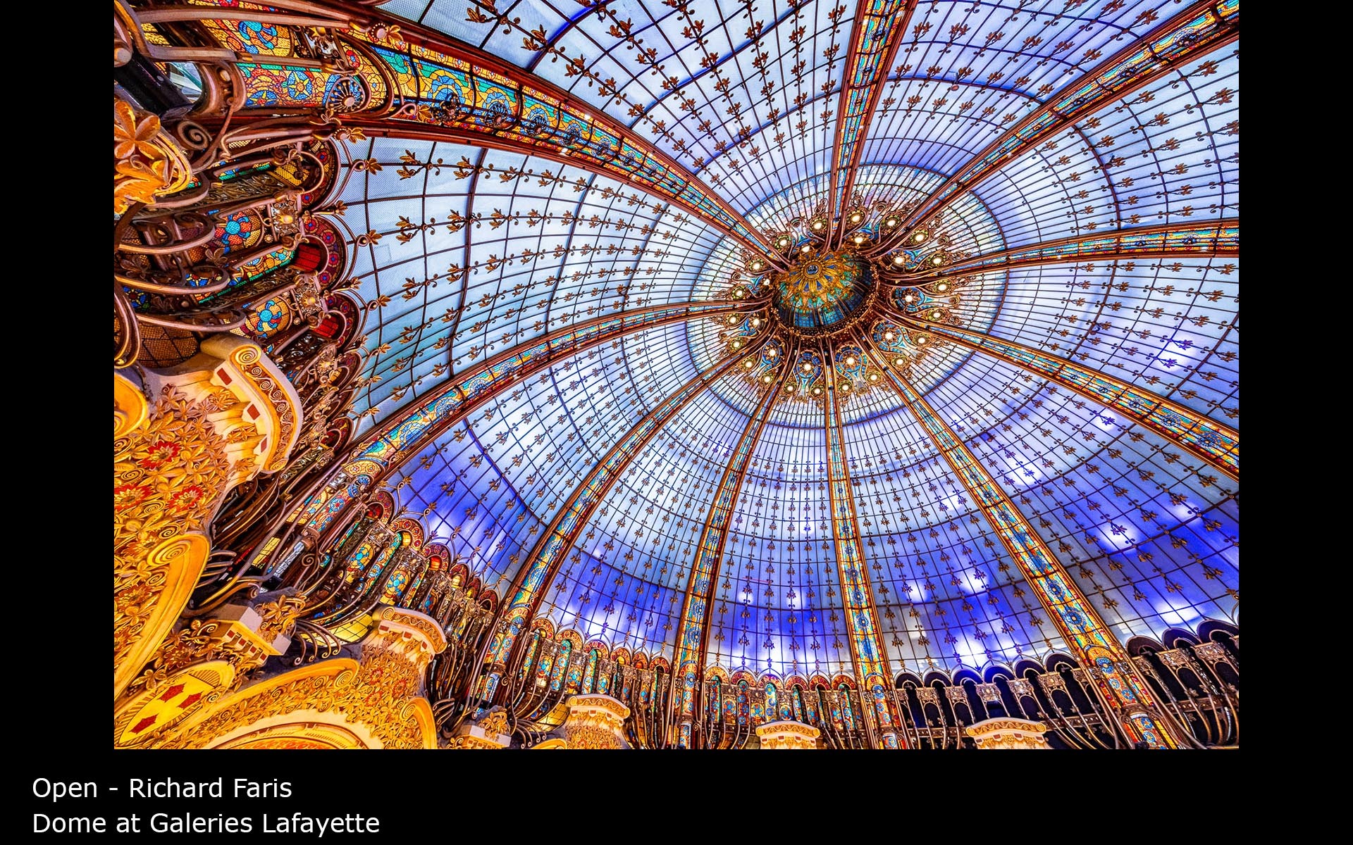 Dome at Galeries Lafayette - Richard Faris
