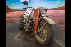 Naked Racer Moto (Robert Fairweather ©)