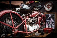 Naked Racer Moto (Robin Tulley ©)