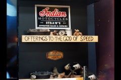 Naked Racer Moto (Joe Hajdu ©)