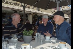 Oakleigh Walk (Bob Clothier ©)